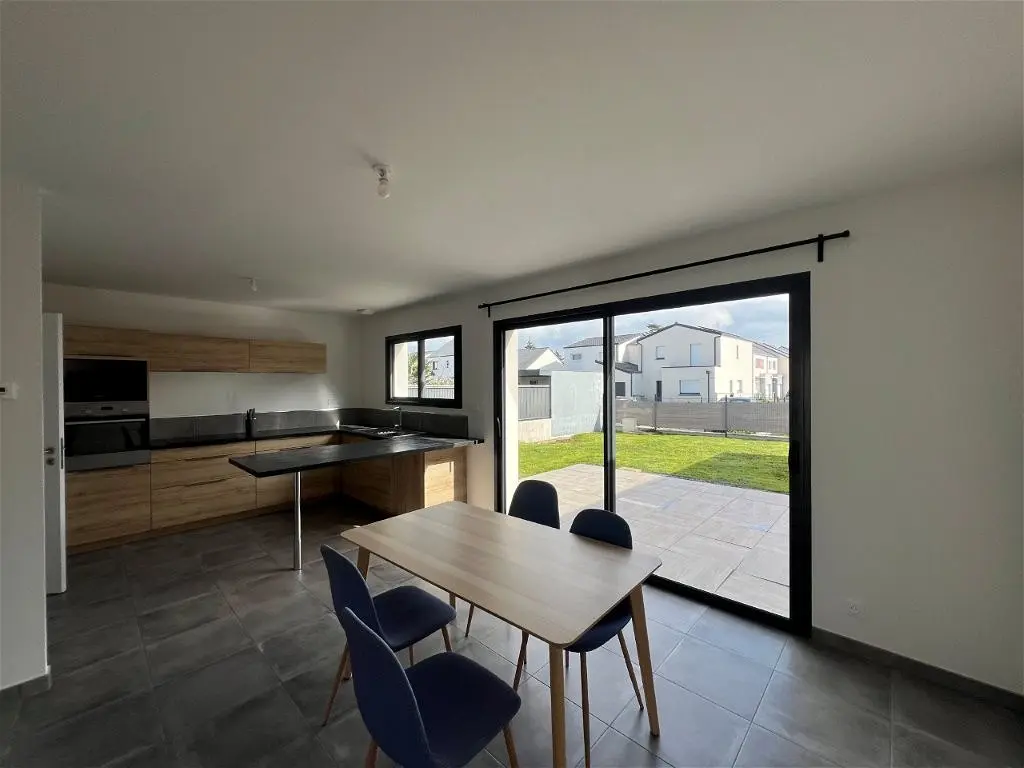 maisonà SAINTE-LUCE-SUR-LOIRE