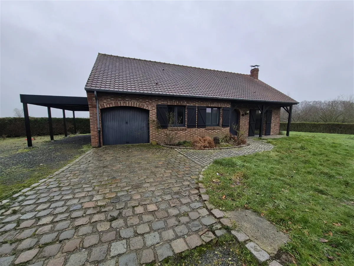 maisonà Linselles