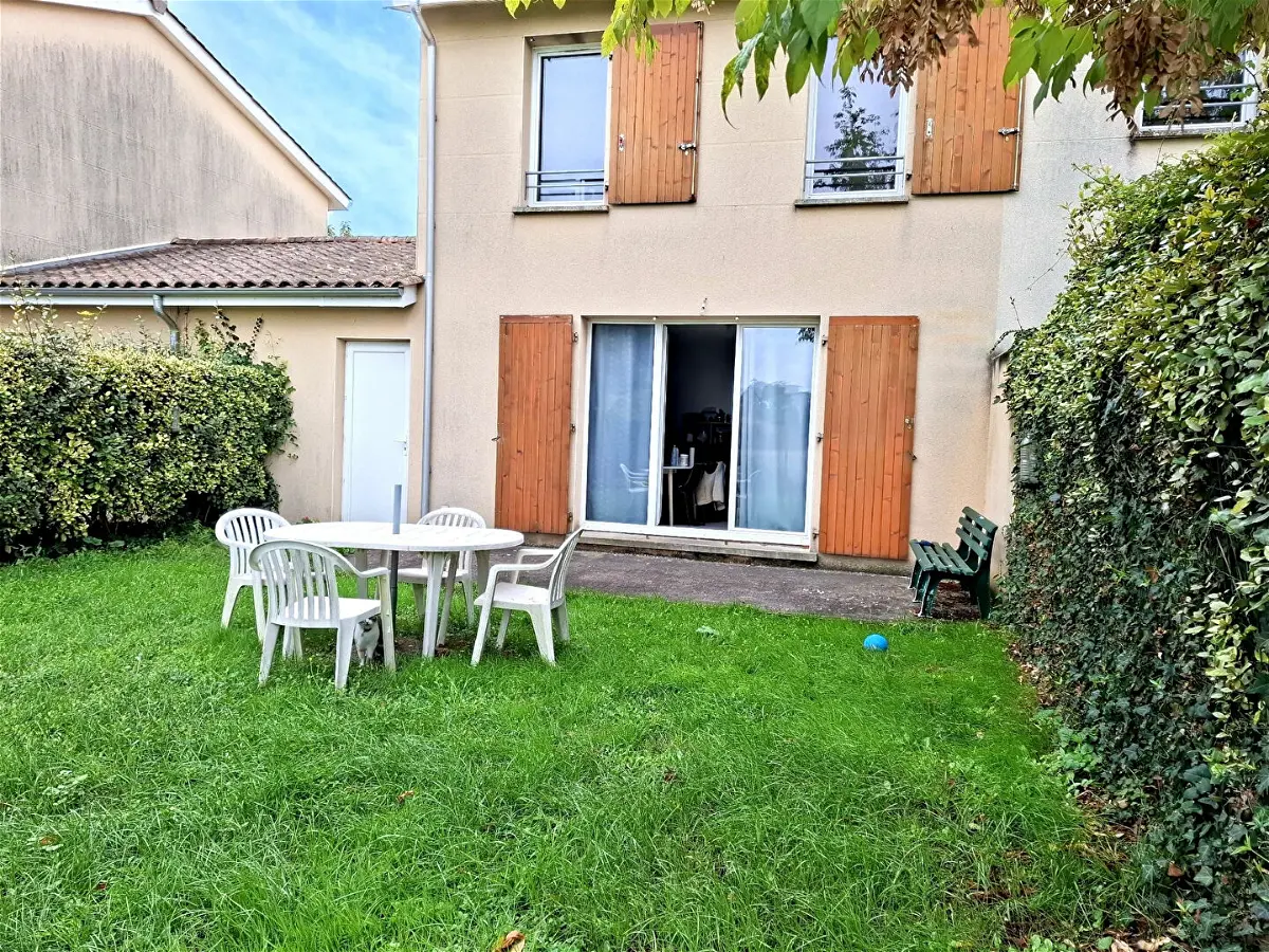 Achat maisonà SAINT JEAN D ANGELY