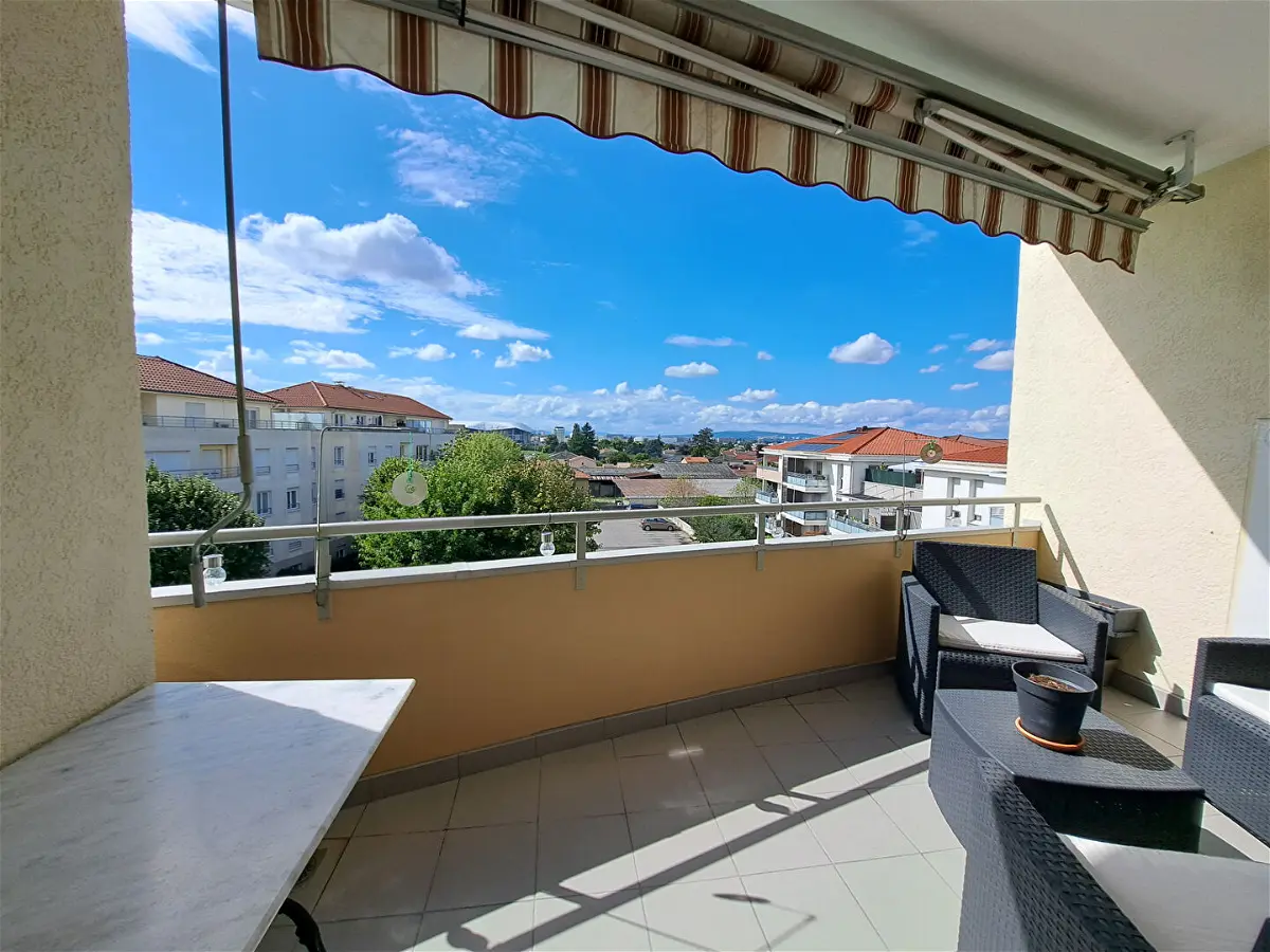 Achat appartementà MEYZIEU