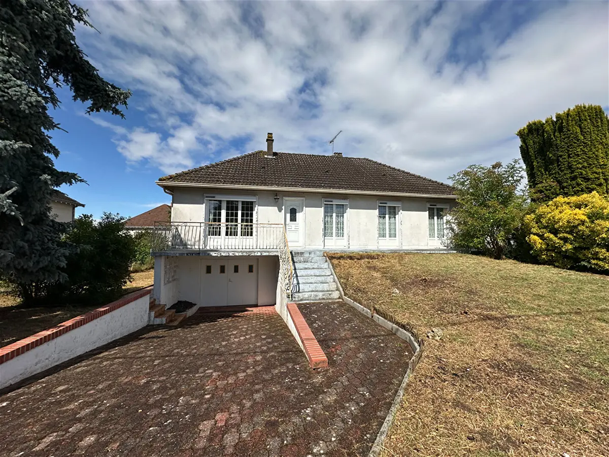 Achat maisonà LA CHAUSSEE SAINT VICTOR