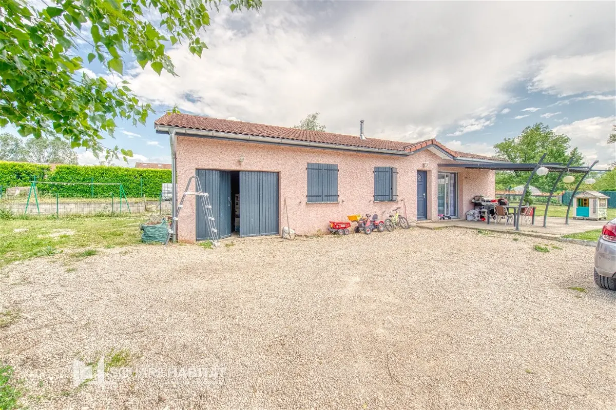 Maison 3 pièces 81 m² · à Neuville-sur-Ain · 81 m² · 1 096 €/mois