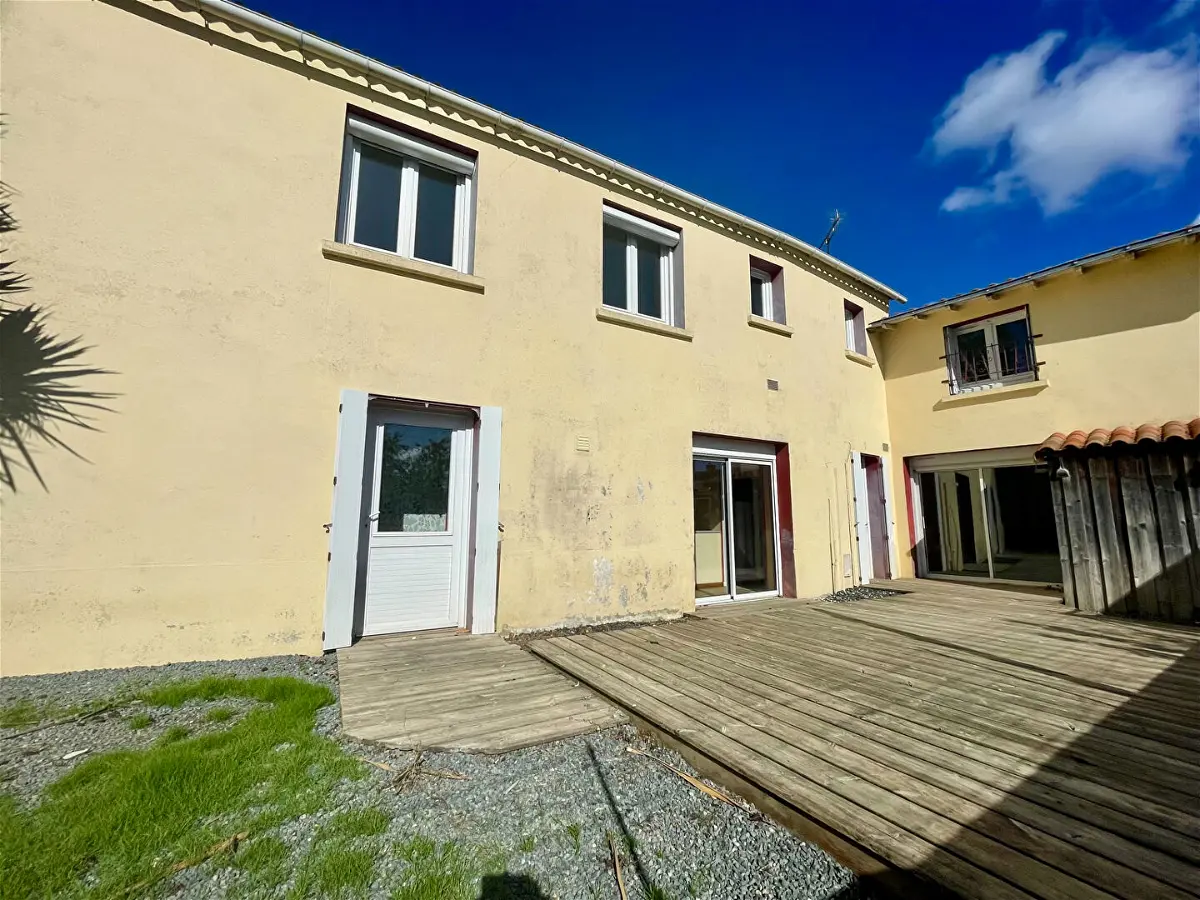 Maison 5 pièces 120 m² · à Sainte Florence 85140 · 120 m² · 149 900 €