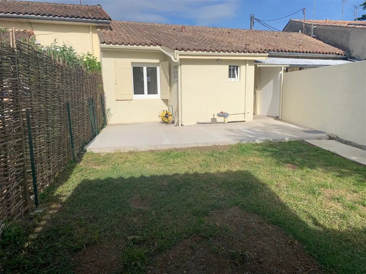 appartementà ST MACAIRE