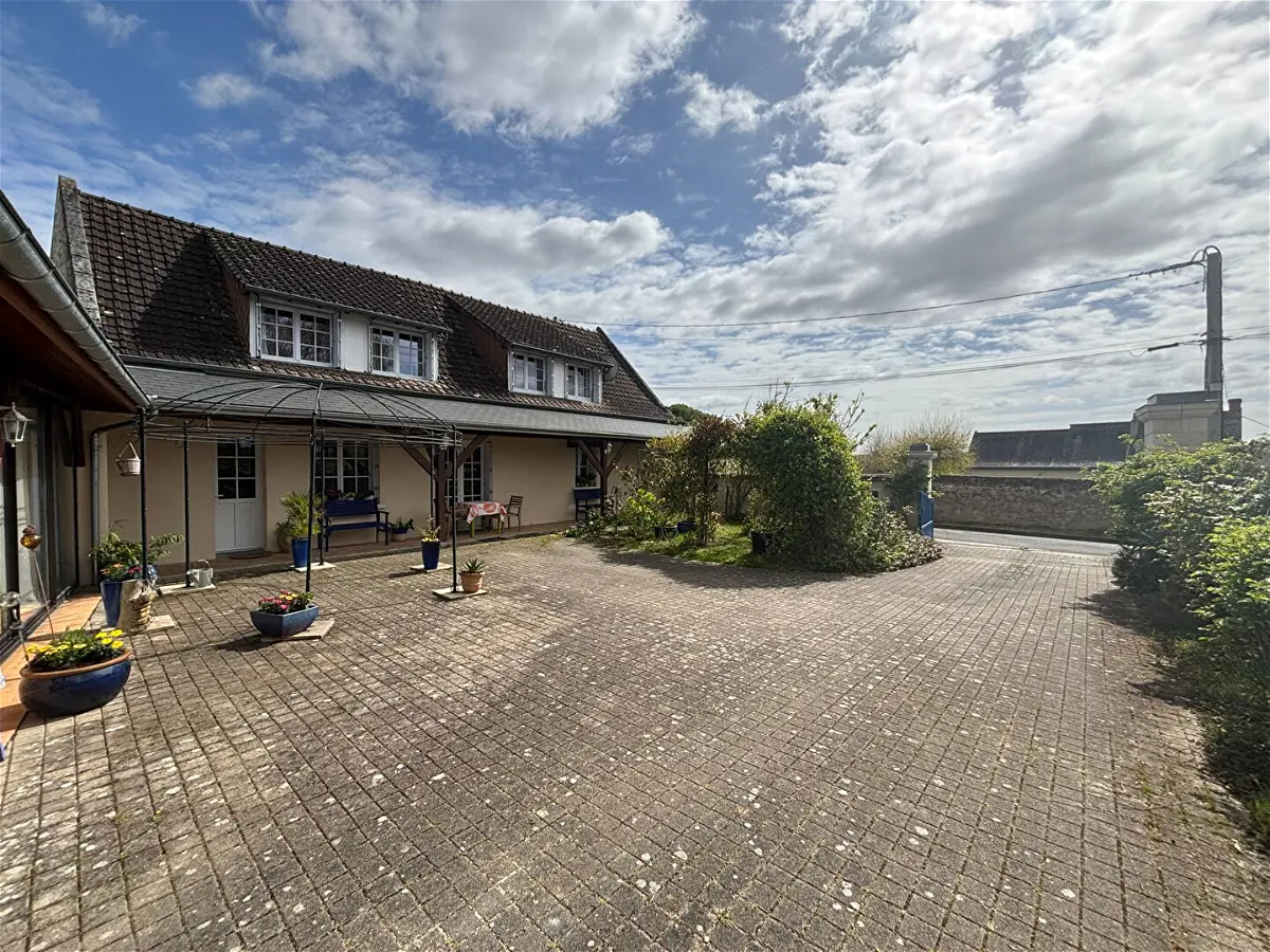 Achat maisonà BEAUMONT EN VERON