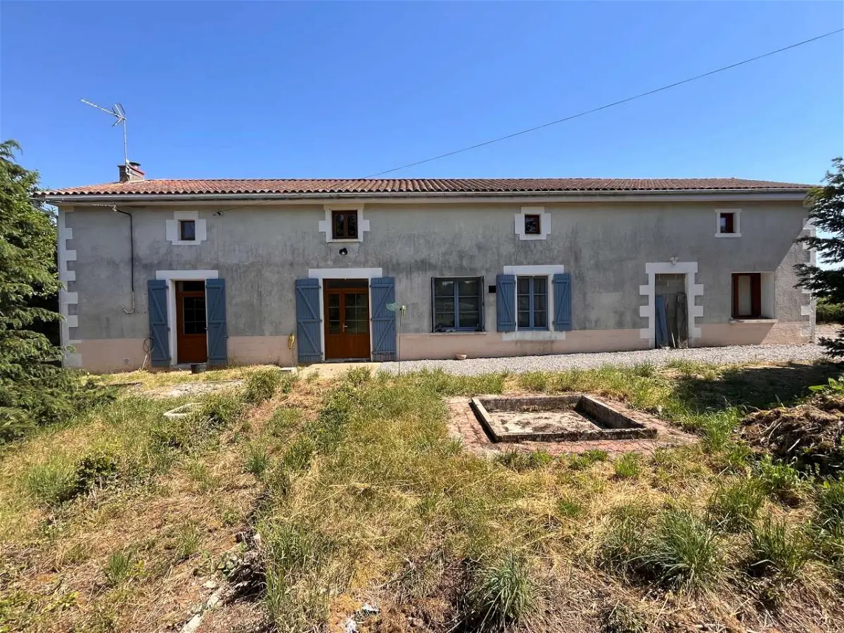 Achat maisonà CHAMPAGNE SAINT HILAIRE