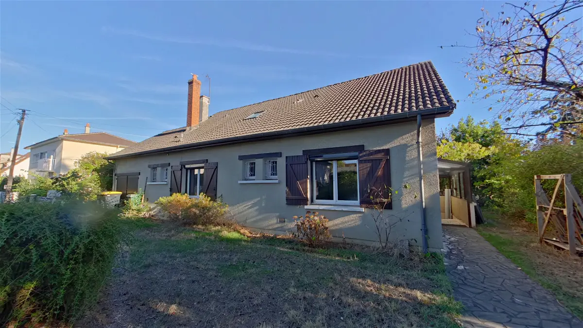 Maison 6 pièces 158 m² · à Chatellerault 86100 · 158 m² · 139 500 €