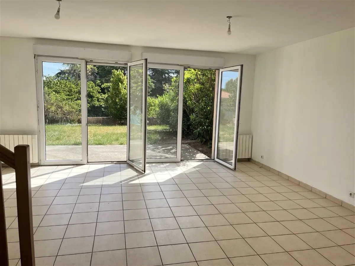 maisonà Charly
