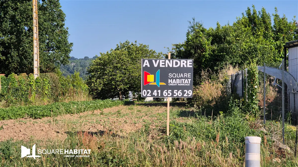 Achat terrainà LA VARENNE