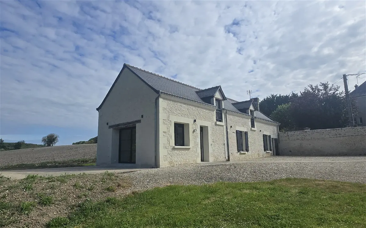 maisonà CRAVANT LES COTEAUX