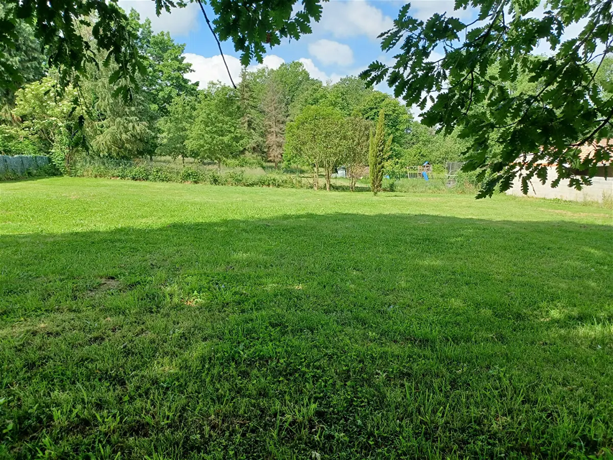 Achat terrainà SAINTE FOY DE PEYROLIERES