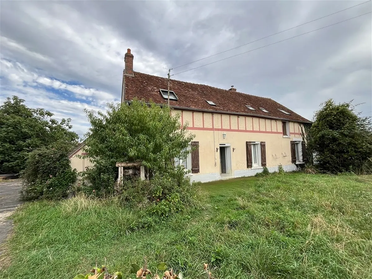 Maison 9 pièces 181 m² · à Jussy-le-Chaudrier · 180,8 m² · 89 500 €
