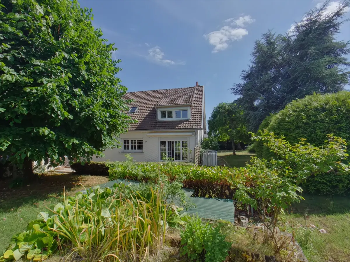 maisonà ROCHECORBON
