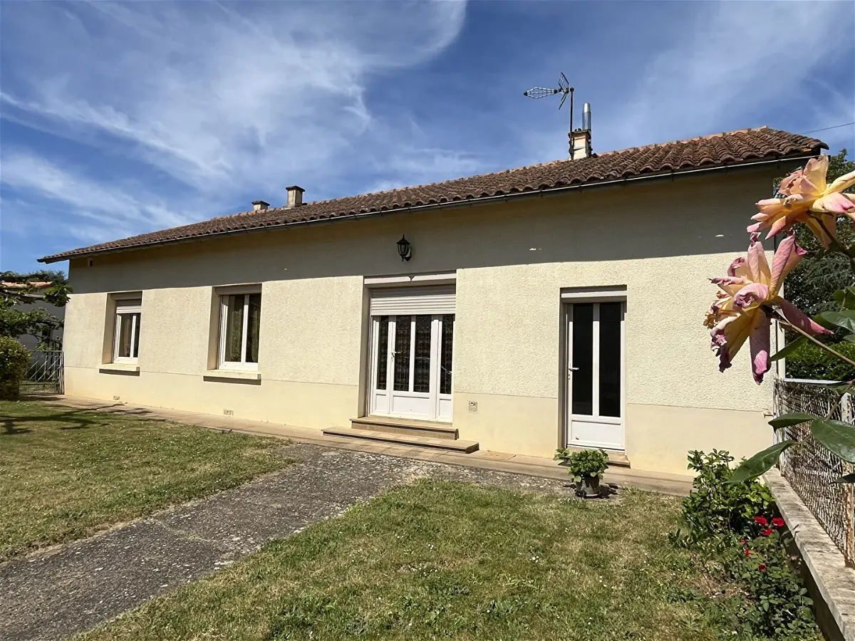 Maison 4 pièces 105 m² · à Rouille 86480 · 104,5 m² · 109 000 €