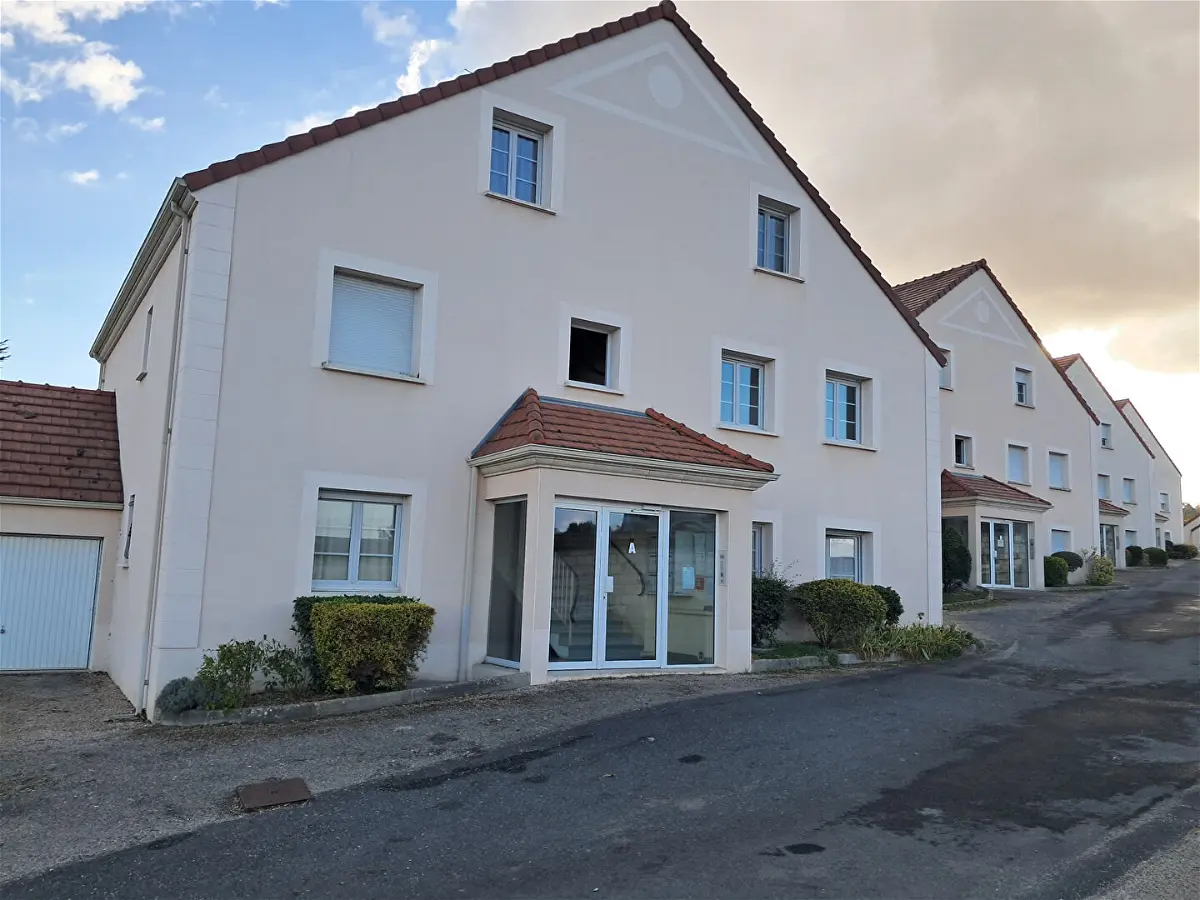 Appartement 3 pièces 72 m² · à Pont-sur-Yonne · 71,6 m² · 112 000 €