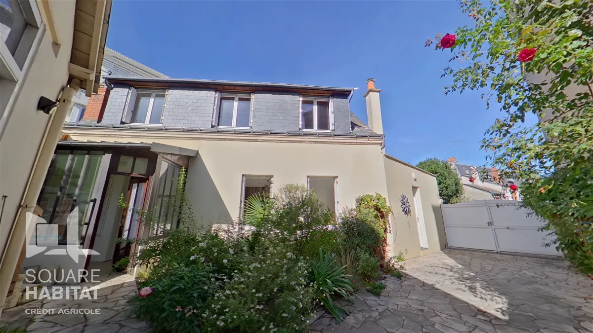 Maison 4 pièces 90 m² · à Tours · 89,9 m² · 349 500 €