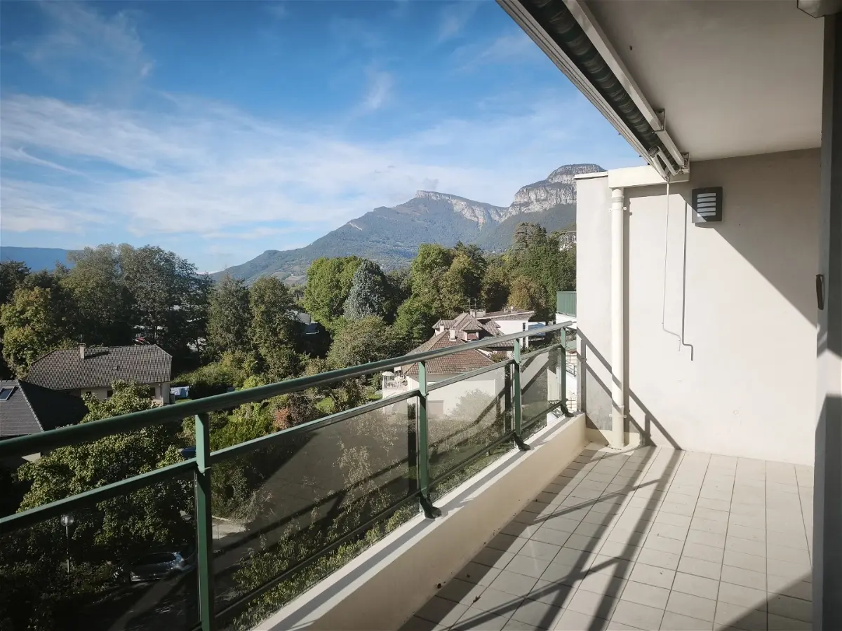 Appartement 3 pièces 73 m² · à Challes-les-Eaux · 73 m² · 1 122 €/mois