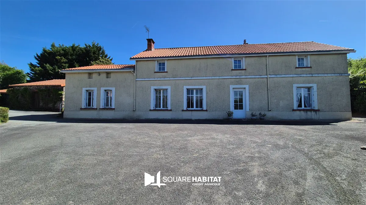Achat maisonà BEAUPREAU EN MAUGES