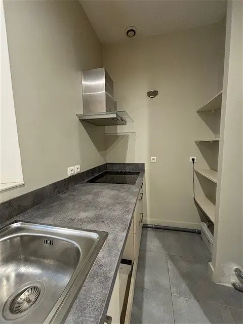 Appartement 1 pièce 25 m² · à Bordeaux · 25,4 m² · 588 €/mois