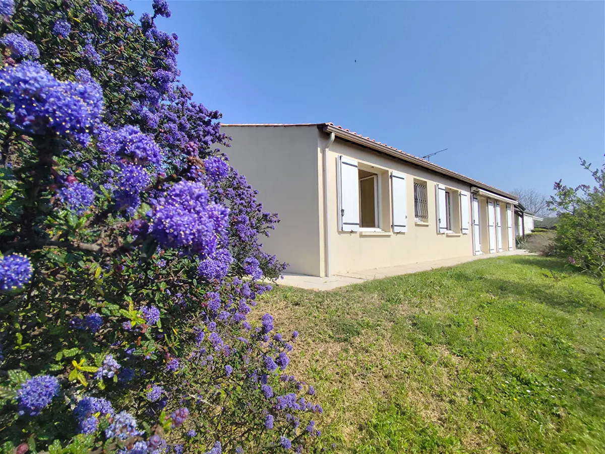 Achat maisonà BUSSAC SUR CHARENTE