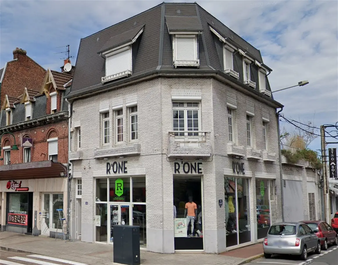 local_commercialà LENS