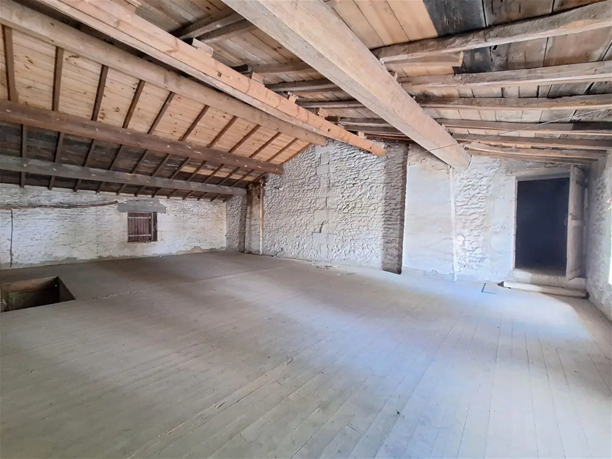 Achat maisonà TONNAY CHARENTE