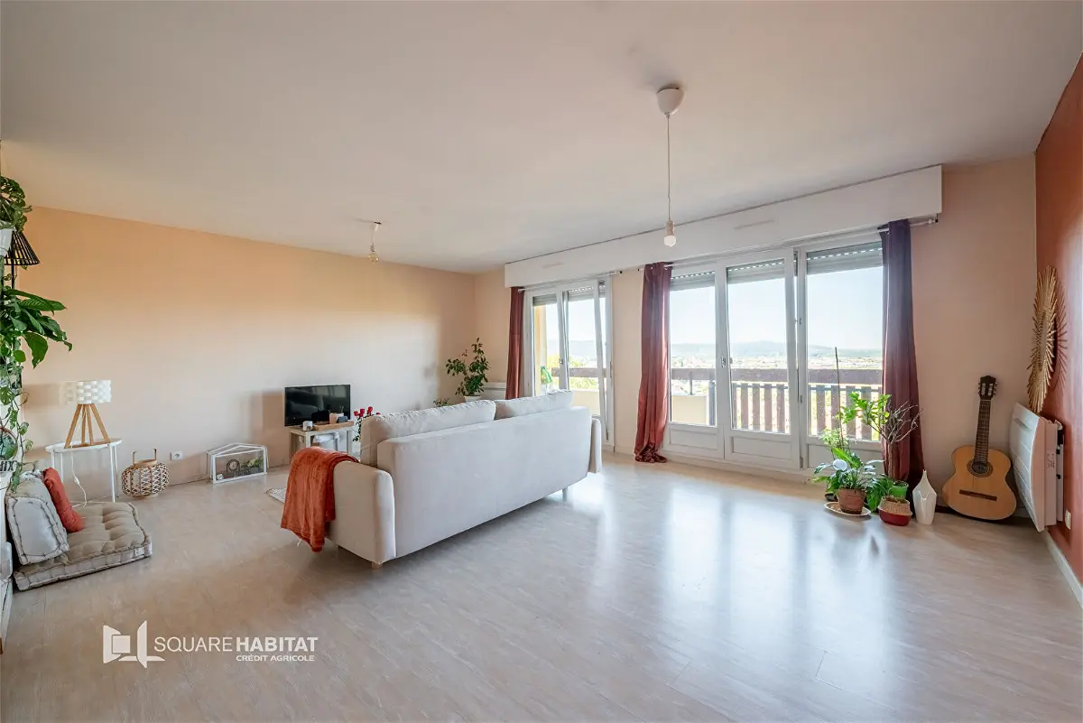 Appartement 3 pièces 81 m² · à Pontarlier · 81,2 m² · 249 000 €