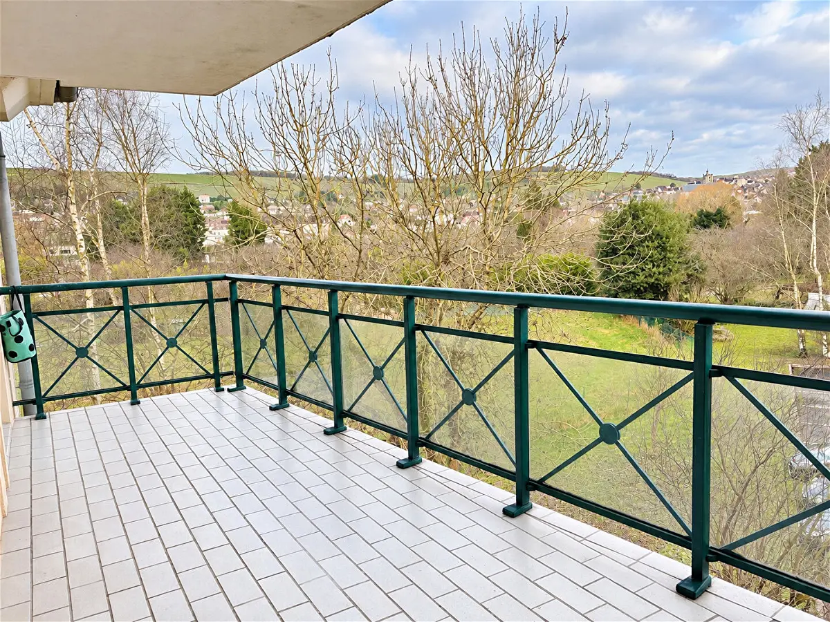 appartementà JOIGNY