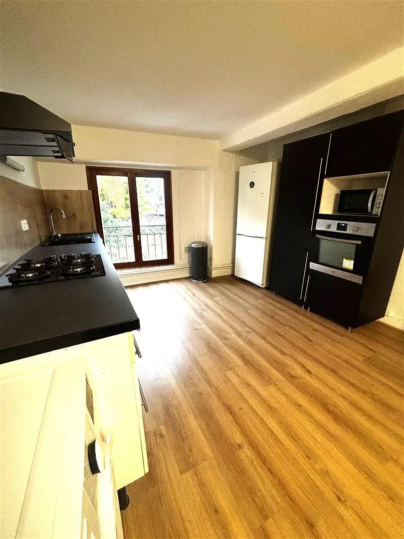 Appartement 3 pièces 79 m² · à Lyon 2e Arrondissement · 79 m² · 1 130 €/mois