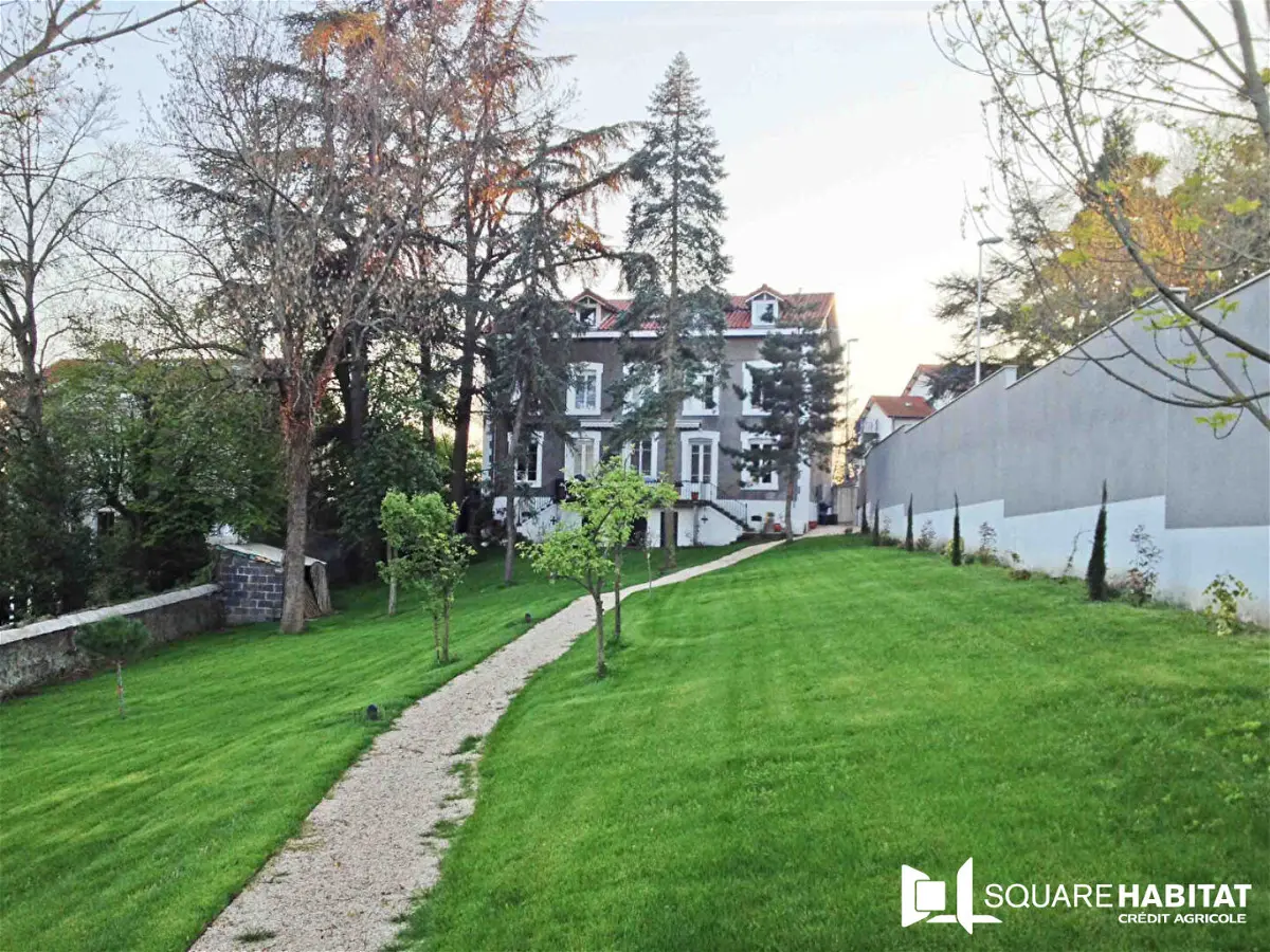 Achat maisonà SAINT PRIEST EN JAREZ