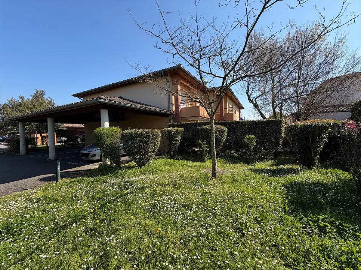 Achat appartementà LA SALVETAT SAINT GILLES