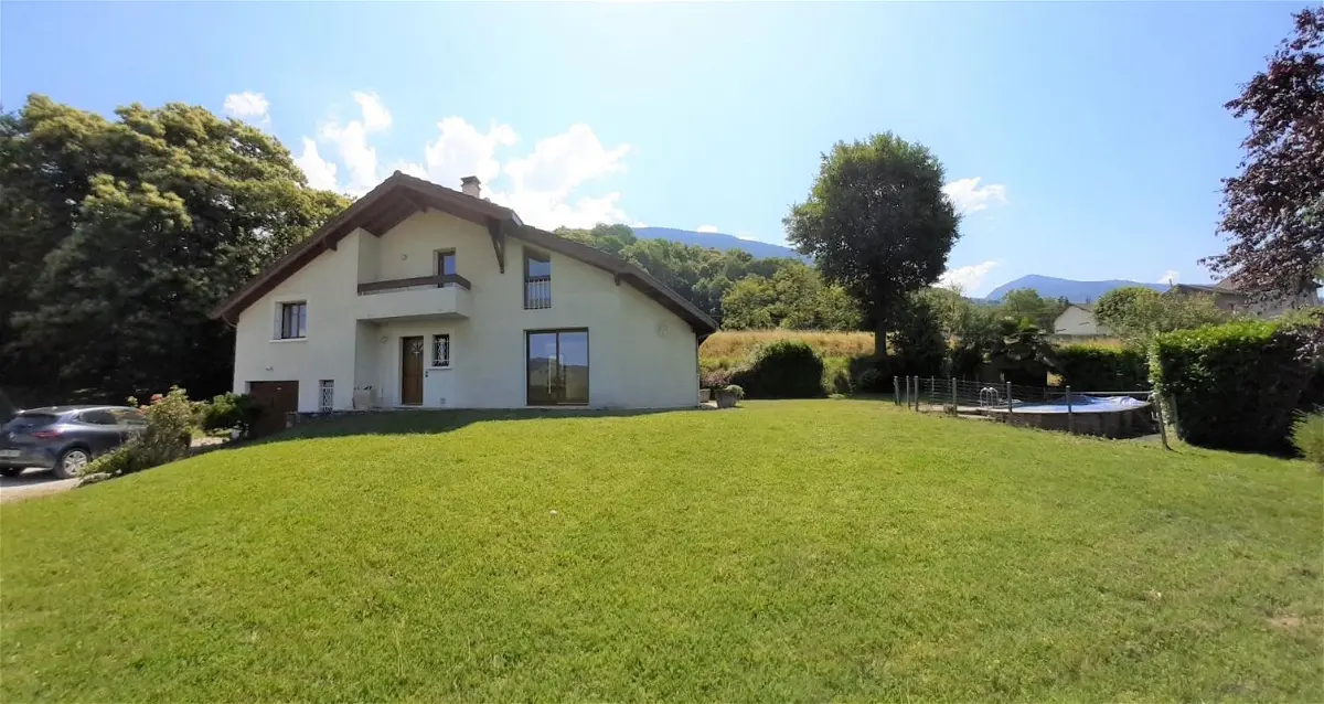 Maison 5 pièces 127 m² · à Vaulnaveys-le-Haut · 126,6 m² · 1 797 €/mois