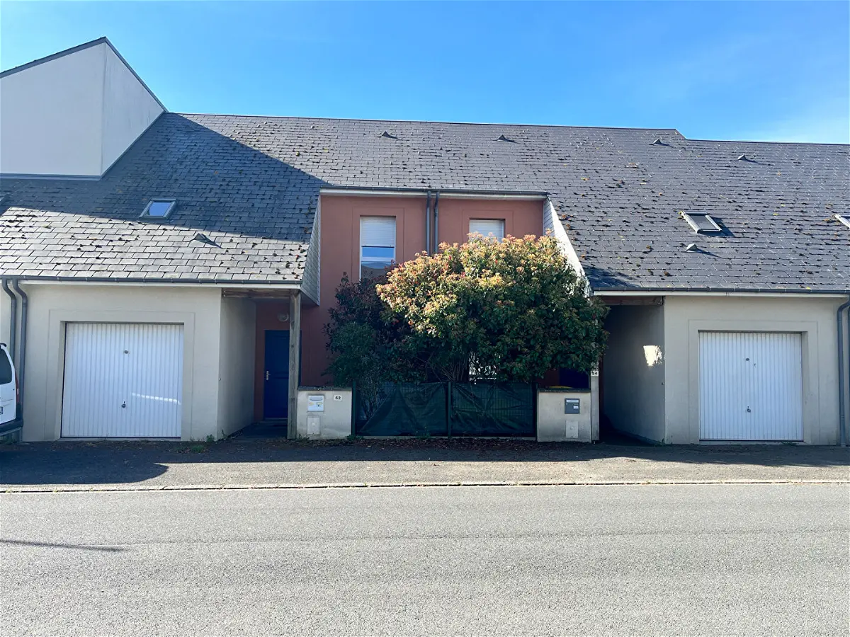 Achat maisonà SAINT DENIS DE L HOTEL