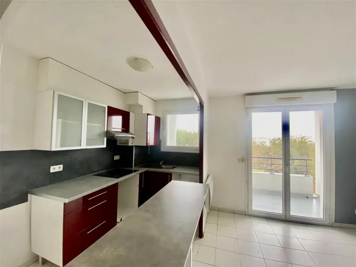 Appartement 2 pièces 49 m² · à Cenon · 49 m² · 717 €/mois