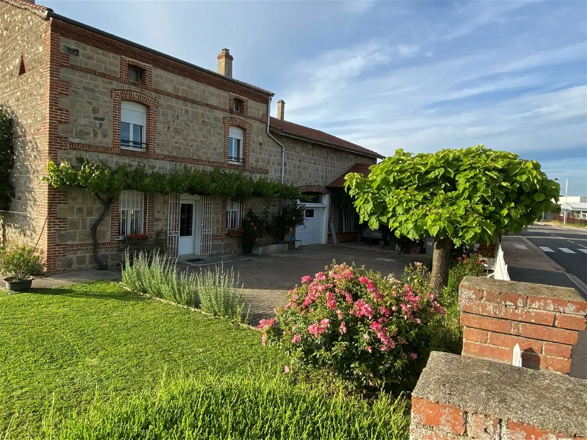 maisonà ST MARCELLIN EN FOREZ