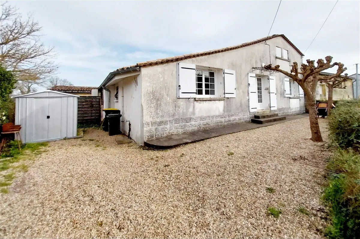 maisonà SAINTE TERRE