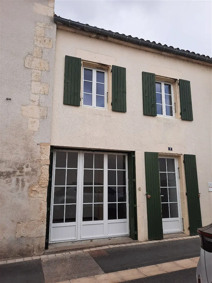 maisonà SURGERES