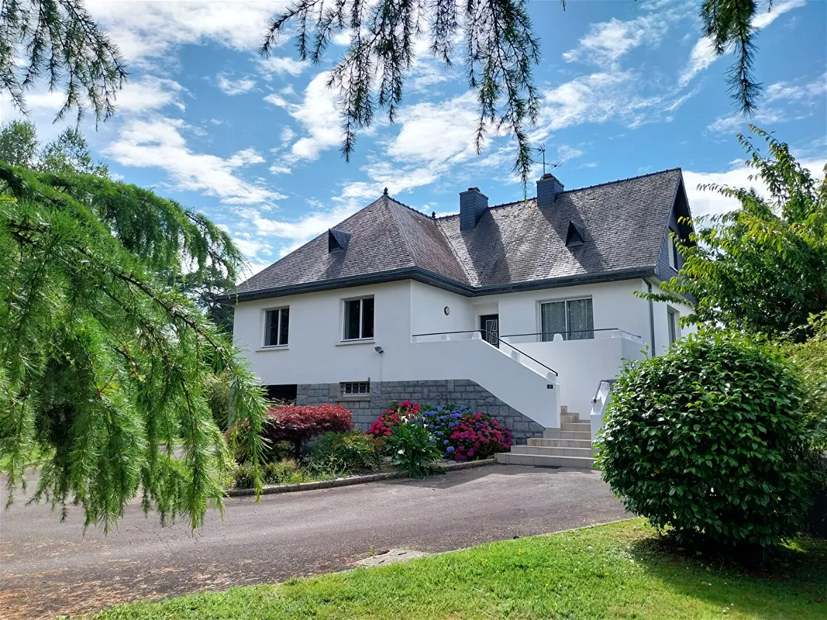 Maison 5 pièces 129 m² · à Plélan-le-Grand · 129 m² · 296 500 €