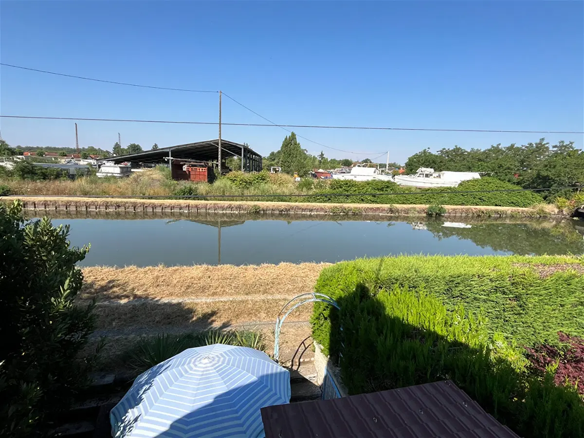 Maison 2 pièces 53 m² · à Jouet sur L Aubois 18320 · 53,2 m² · 80 000 €