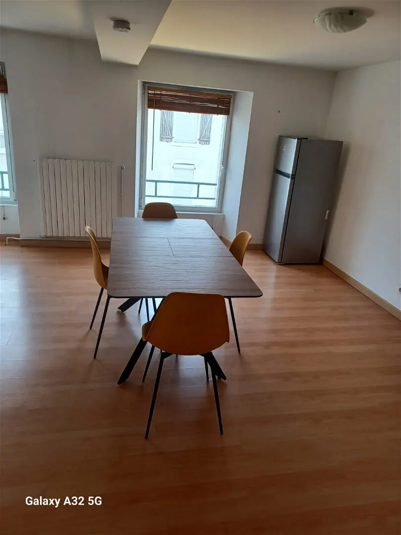 appartementà VILLEDIEU LA BLOUERE