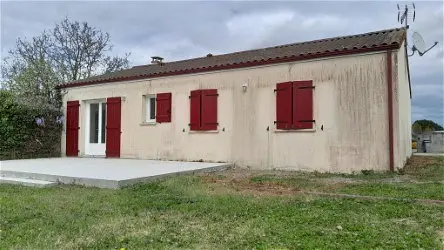 maisonà CORCOUE SUR LOGNE