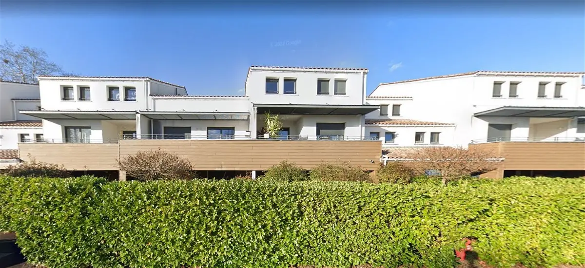 Appartement 3 pièces 77 m² · à Pessac · 76,5 m² · 909 €/mois