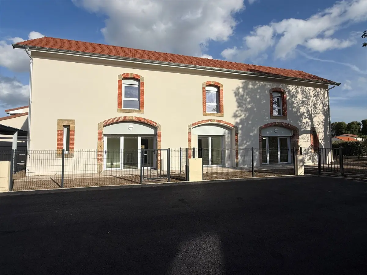 Appartement 4 pièces 83 m² · à Issoire · 82,9 m² · 1 070 €/mois
