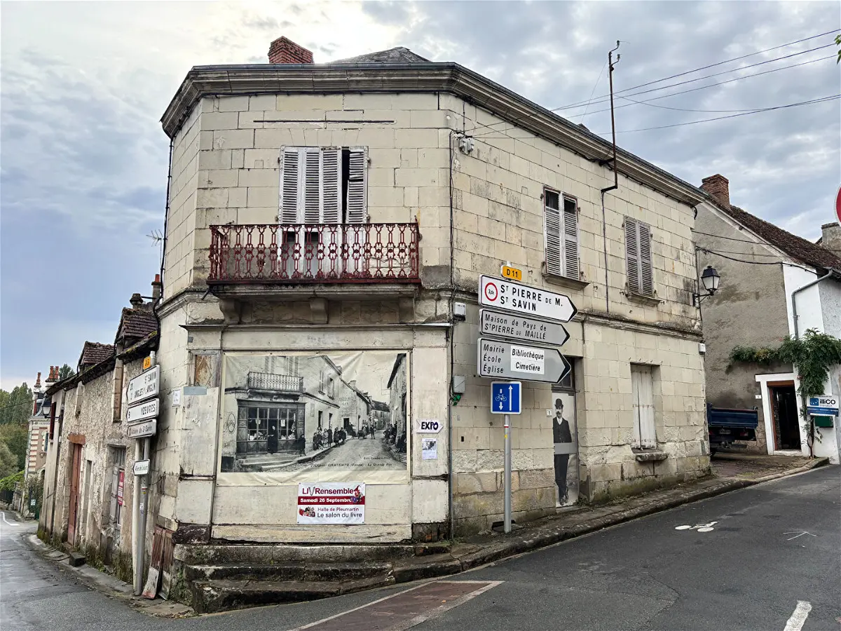 Maison 6 pièces 193 m² · à Vicq-sur-Gartempe · 193,1 m² · 12 000 €