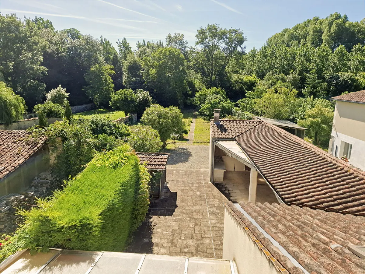 Achat maisonà SAINT JEAN D ANGELY