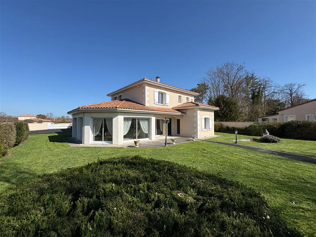 Achat maisonà NEUVILLE DE POITOU