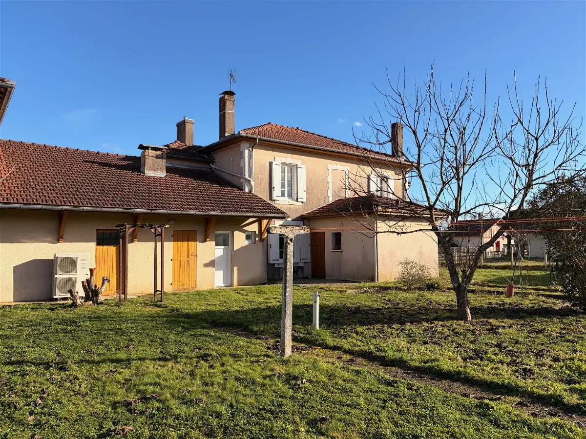 appartementà YGOS-SAINT-SATURNIN
