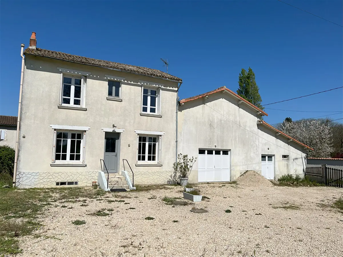 Maison 5 pièces 105 m² · à Rouille 86480 · 105 m² · 116 000 €