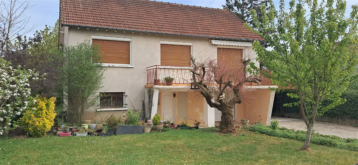 Achat maisonà LAROCHE ST CYDROINE