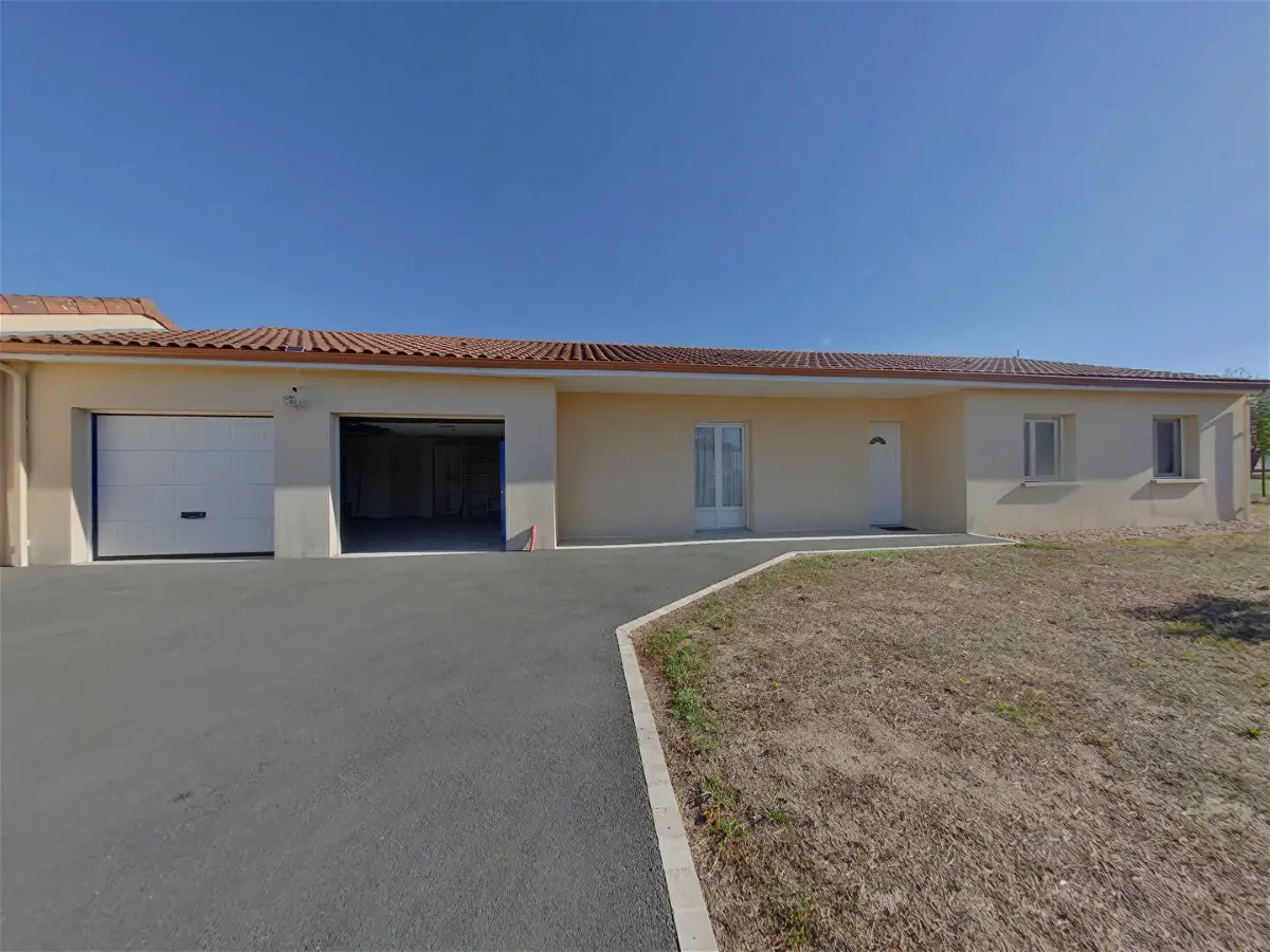 Maison 4 pièces 99 m² · à Antran 86100 · 98,6 m² · 224 000 €
